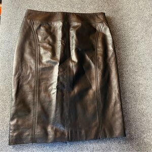 ADRIENNE VITTADINI Elegant Brown Leather Skirt Size 6